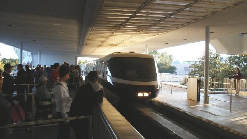 01 disney world magic kingdom scenery 850