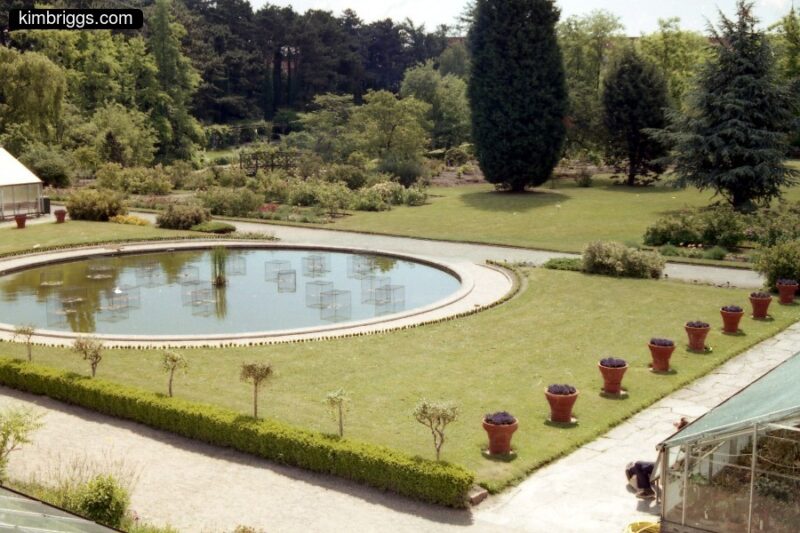 National Gallery reflecting pool Copenhagen.