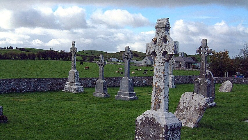 clonmacnoise ireland 850