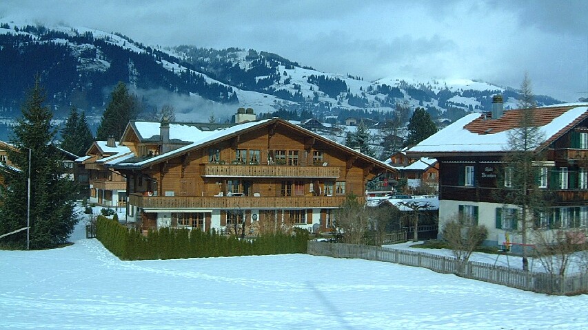 golden pass train 3 850