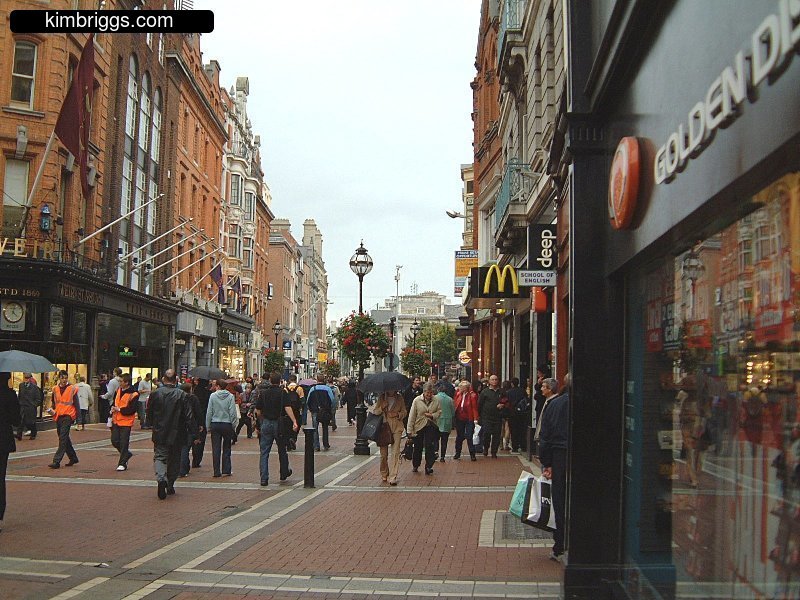 Pedestrian street Grafton Street.