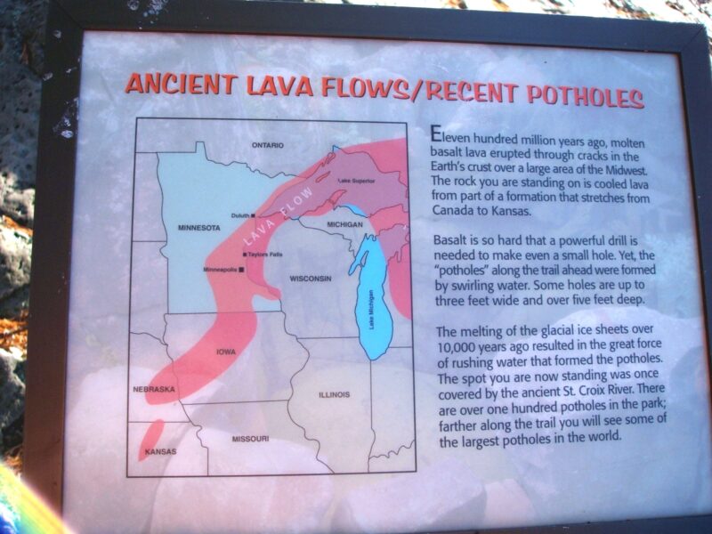Information sign of lova flows and pothole formations.