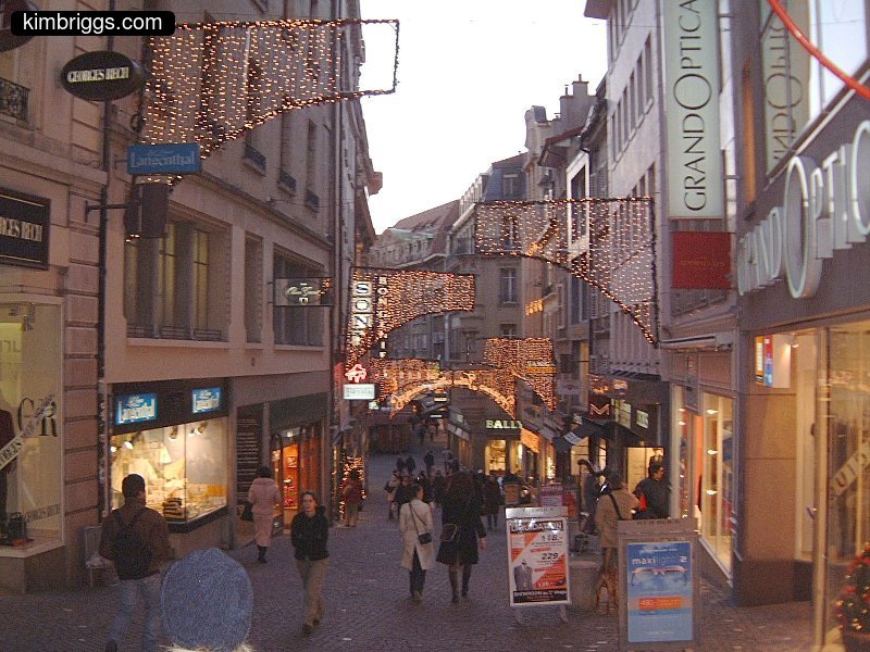 Lausanne pedestrian mall during the holidays.