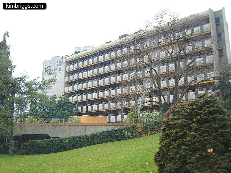 Montreux Royal Plaza Hotel exterior.